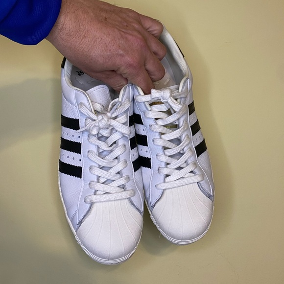 Adidas Shell Toes - Picture 3 of 6